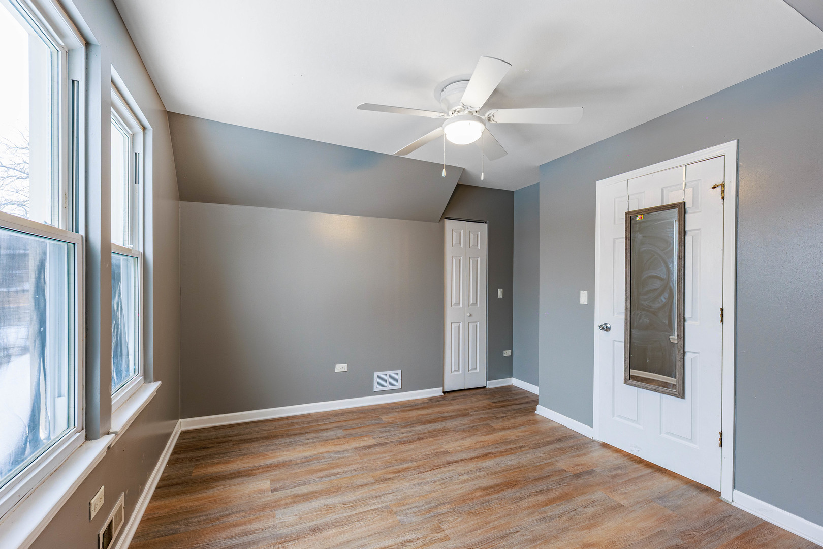 2446 West 69th Street Chicago, IL 60629 - Photo 24 of 29