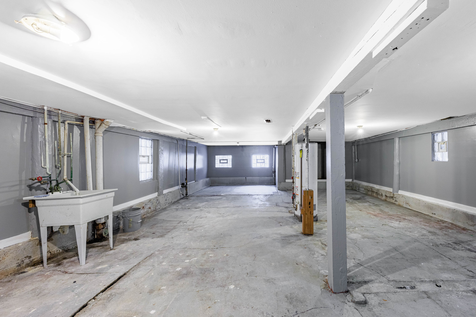 2446 West 69th Street Chicago, IL 60629 - Photo 27 of 29