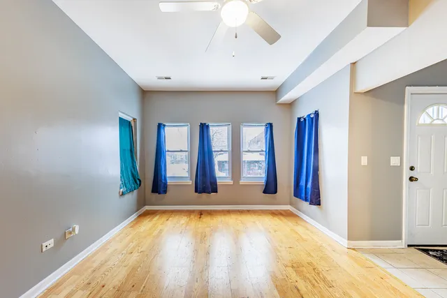 $2,400 | 2446 West 69th Street, Chicago, IL 60629