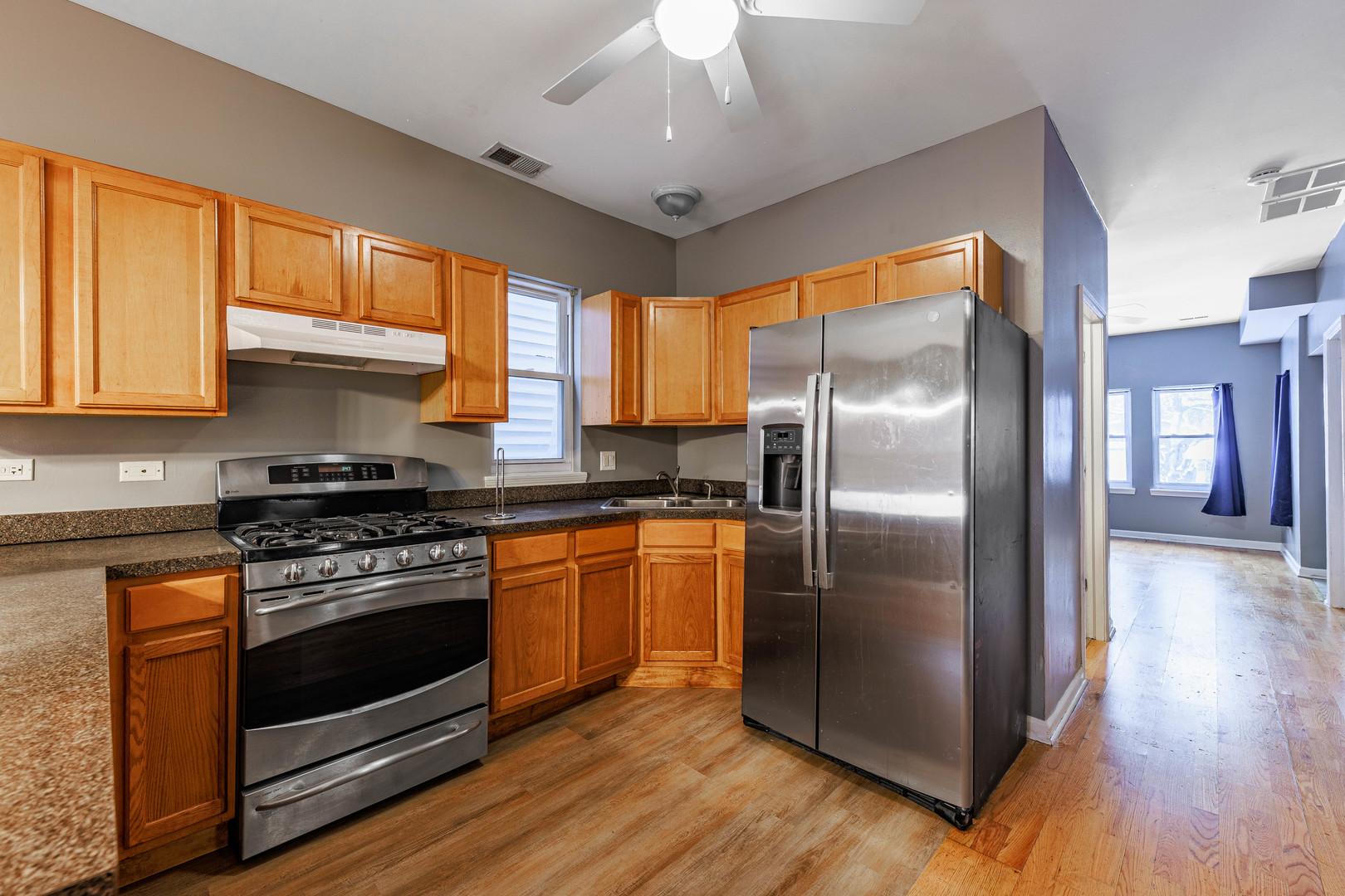 2446 West 69th Street Chicago, IL 60629 - Photo 6 of 29