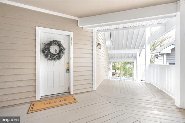 $2,300 | 14322 Climbing Rose Way, Unit 301, Centreville, VA 20121