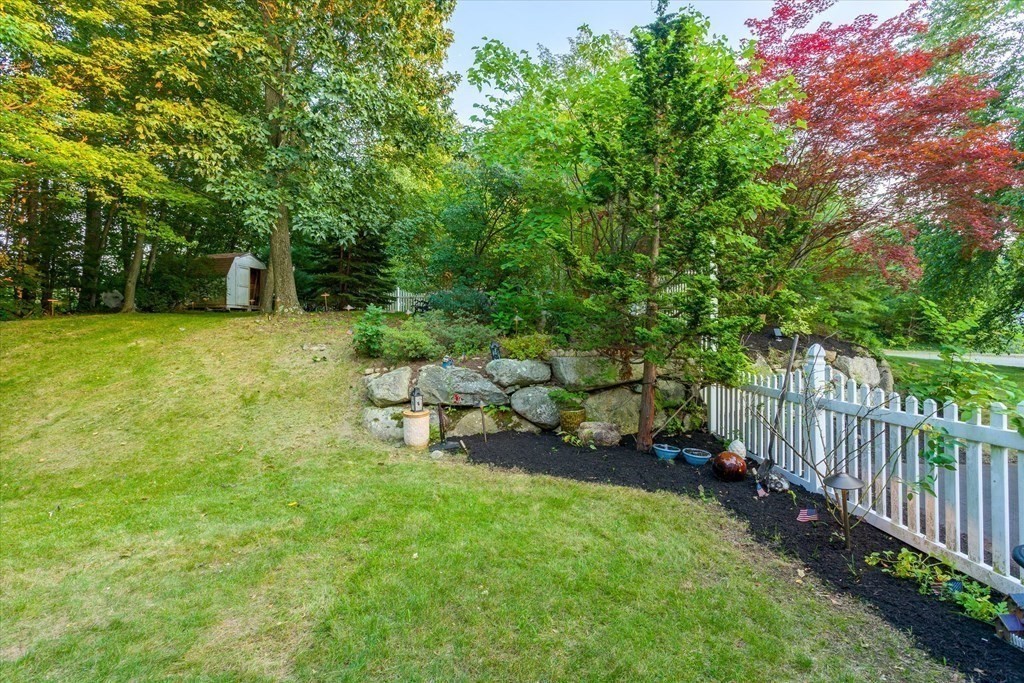 11 Carter Road Shrewsbury, MA 01545 - Photo 41 of 42 Gallery Image 41