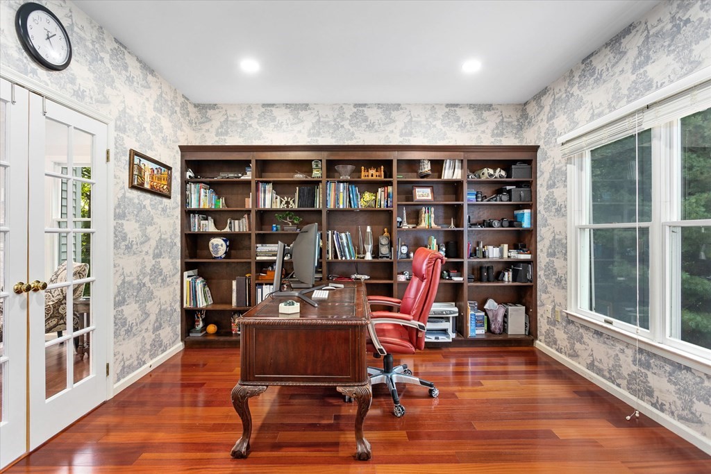 11 Carter Road Shrewsbury, MA 01545 - Photo 6 of 42 Gallery Image 6