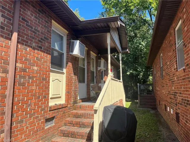 $995 | 1303 East Green Drive, High Point, NC 27260