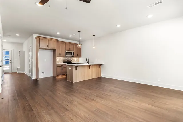 $359,900 | 67 Holland Park, Clarksville, TN 37043