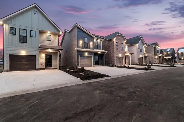 $359,900 | 67 Holland Park, Clarksville, TN 37043