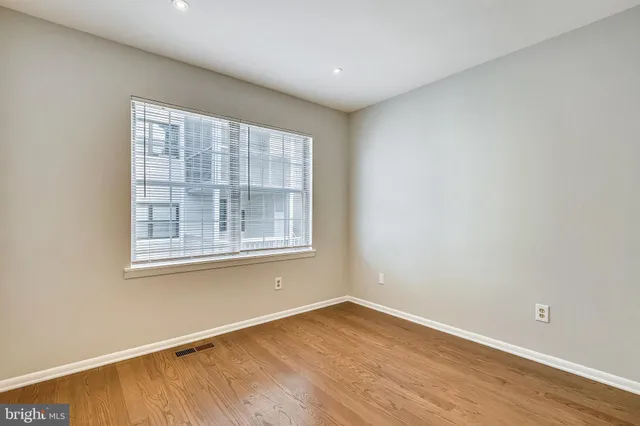 $2,950 | 1820 North Barton Street, Arlington, VA 22201