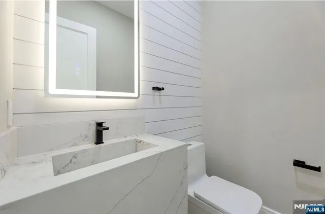 $2,899,999 | 308 Spring Lane, Haworth, NJ 07641