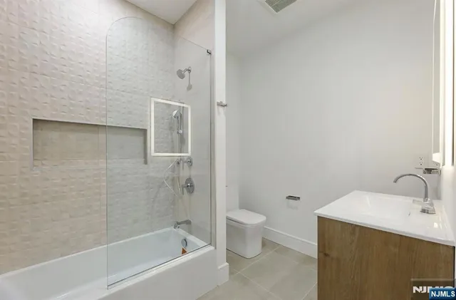 $2,899,999 | 308 Spring Lane, Haworth, NJ 07641