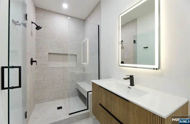 $2,899,999 | 308 Spring Lane, Haworth, NJ 07641