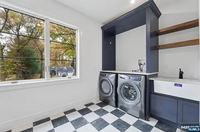 $2,899,999 | 308 Spring Lane, Haworth, NJ 07641