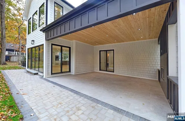 $2,899,999 | 308 Spring Lane, Haworth, NJ 07641