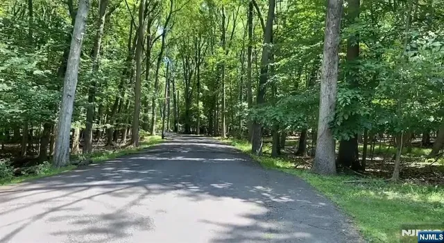 $2,899,999 | 308 Spring Lane, Haworth, NJ 07641