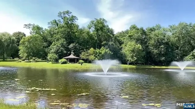 $2,899,999 | 308 Spring Lane, Haworth, NJ 07641