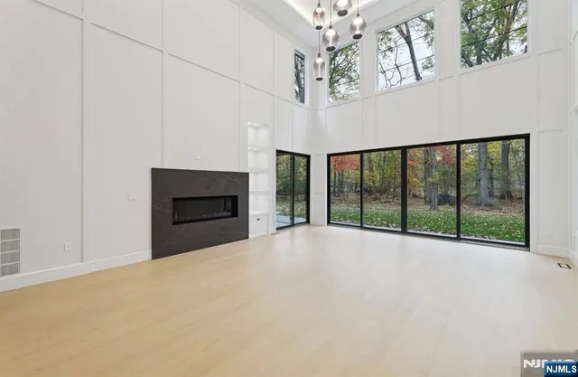 $2,899,999 | 308 Spring Lane, Haworth, NJ 07641