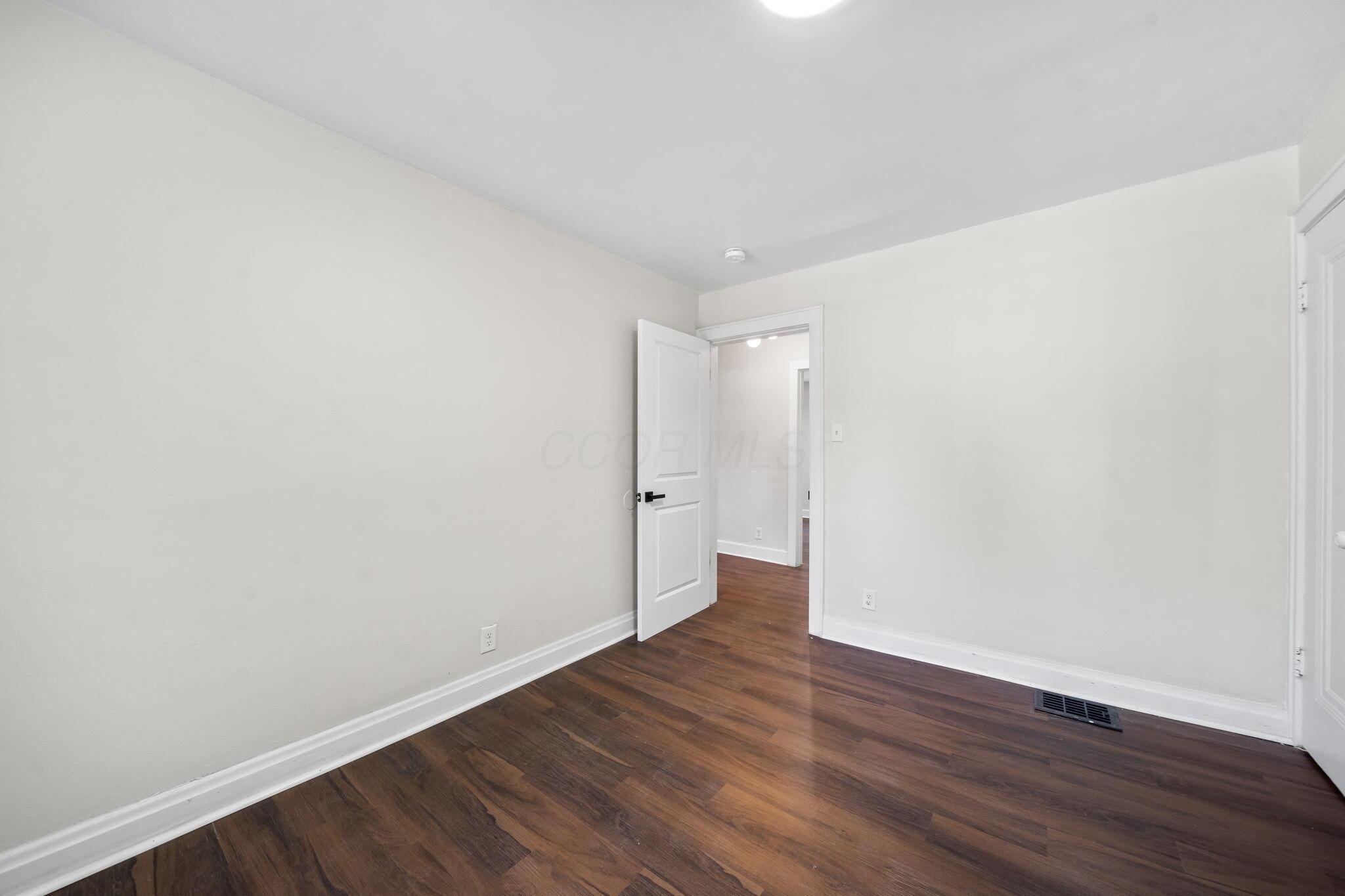984 North Nelson Road Columbus, OH 43219 - Photo 28 of 39 54-web-or-mls-DSC08769