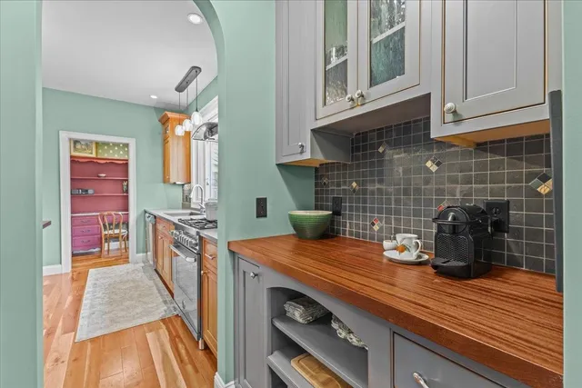 $1,120,000 | 205 Old Stage Road, Essex, VT 05452