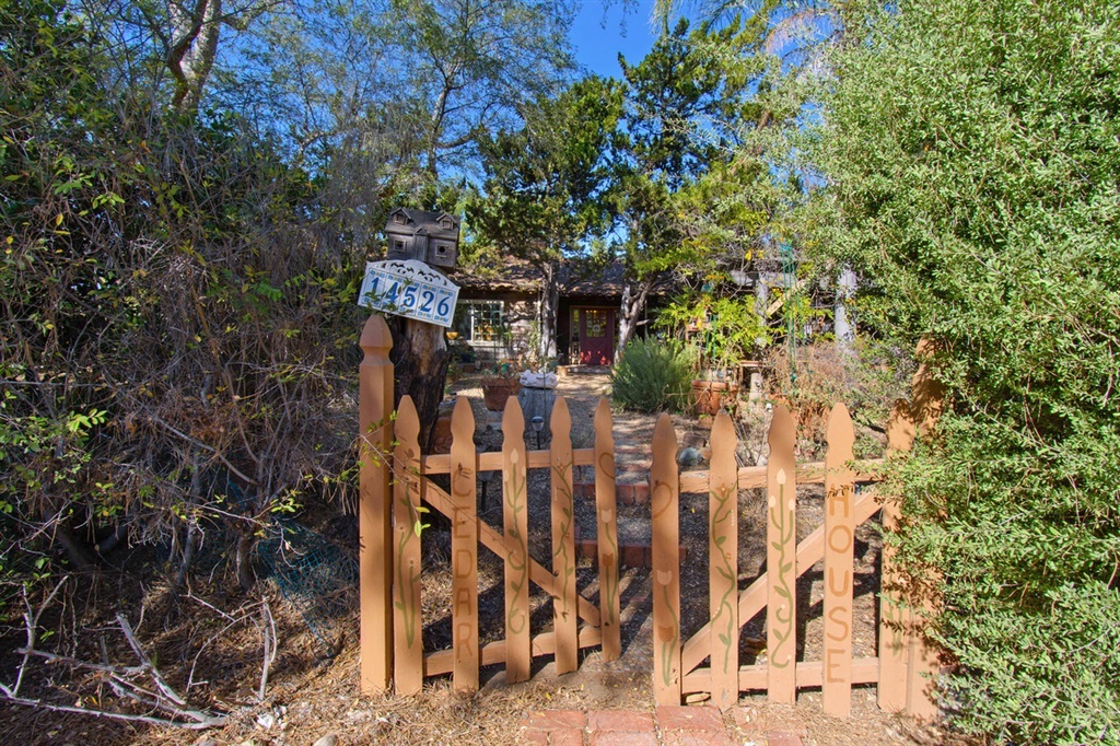 14526 Garden Road Poway, CA 92064 - Photo 2 of 25