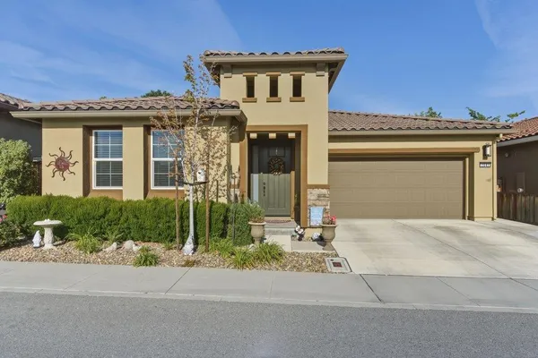 $779,900 | 2041 Santoro Lane, Hollister, CA 95023