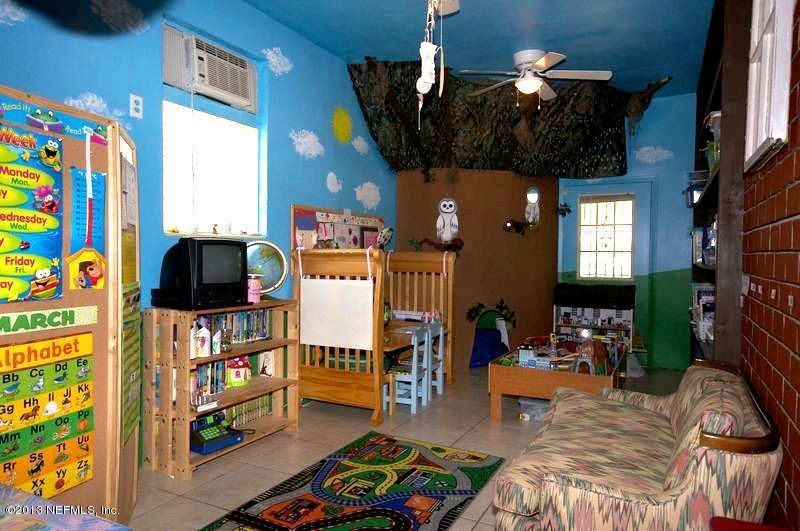 1768 Mayview Road Jacksonville, FL 32210 - Photo 17 of 23 Playroom
