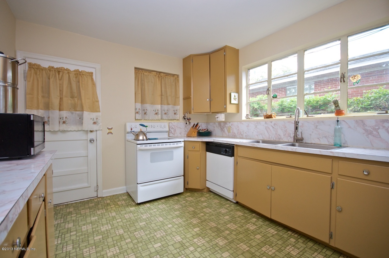 1768 Mayview Road Jacksonville, FL 32210 - Photo 10 of 23 Kitchen
