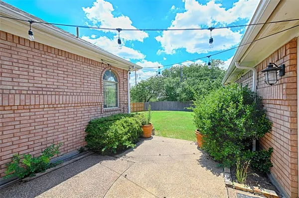 $2,999 | 7501 Acts Court, North Richland Hills, TX 76182