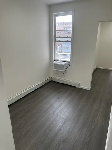 $2,000 | 609 New York Avenue, Unit 2R, Union City, NJ 07087