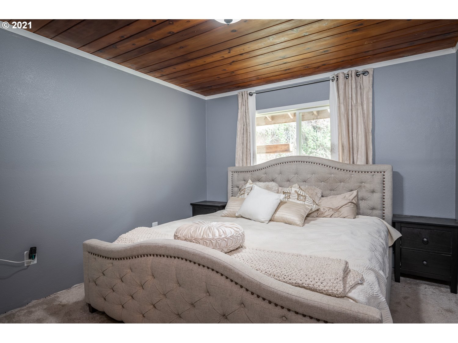 22514 South Redland Road Estacada, OR 97023 - Photo 13 of 28 a bedroom with a bed and a dresser