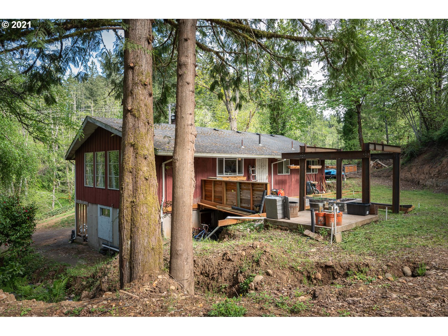 22514 South Redland Road Estacada, OR 97023 - Photo 24 of 28 a view of a house with garden