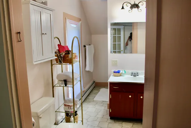 $2,500 | 45 Court Street, Unit A, Middlebury, VT 05753