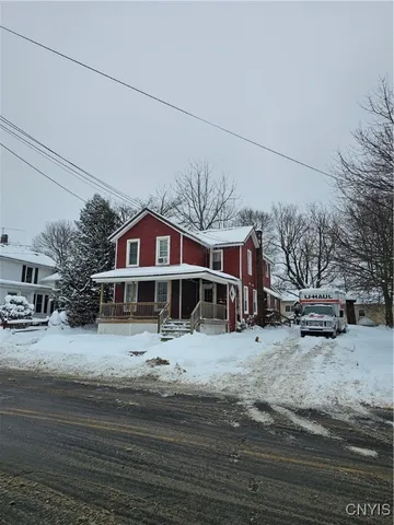 $950 | 156 East Main Street, Watertown, NY 13601