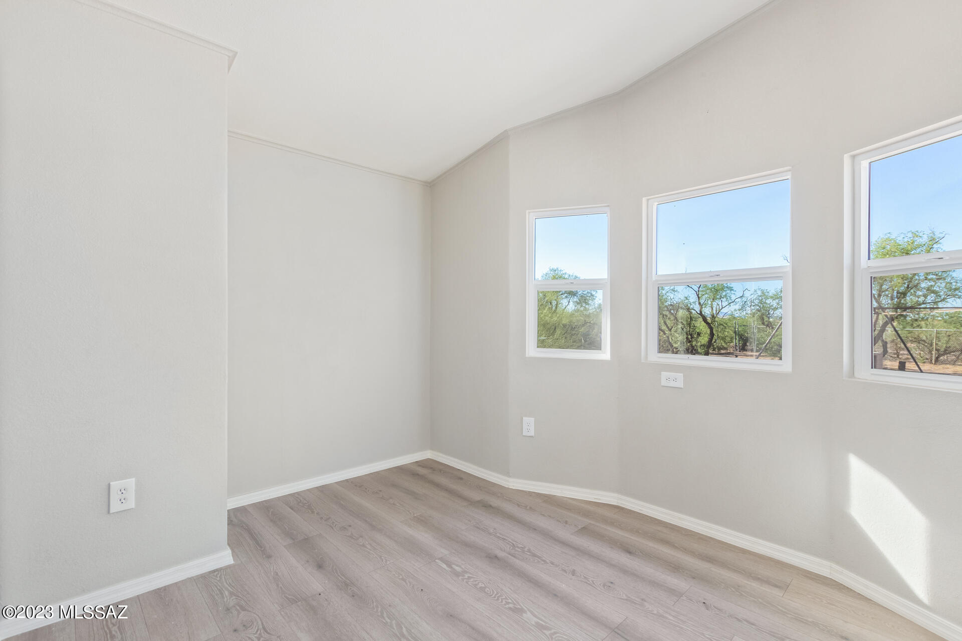 5050 South Marstellar Road Tucson, AZ 85735 - Photo 10 of 27 Gallery Image 10