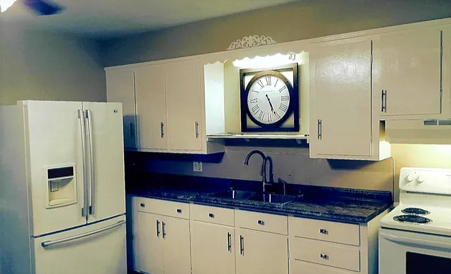 $640,000 | 2 Ritchotte Court, West Warwick, RI 02893