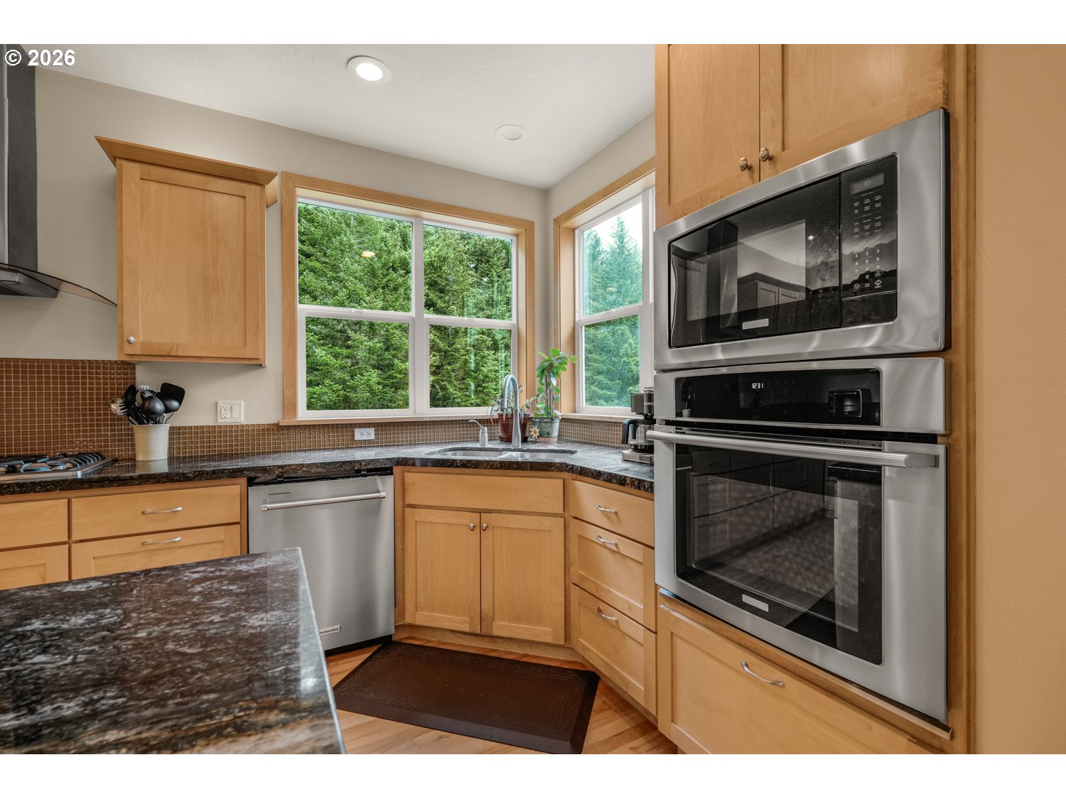 21626 Glaze Road Noti, OR 97461 - Photo 12 of 46