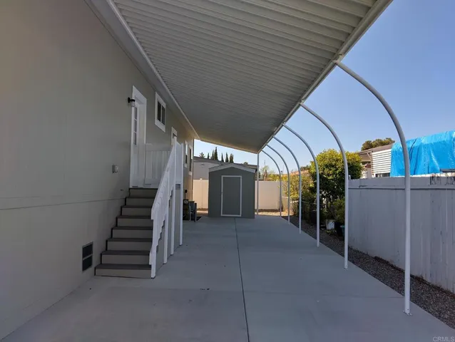 a view of entryway and hall