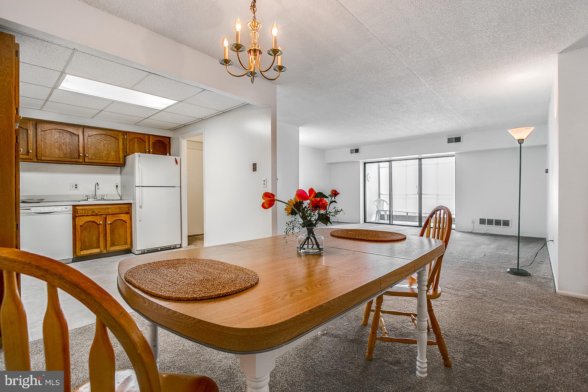 72 Welsh Tract Road, Unit 201 Newark, DE 19713 - Photo 11 of 19 Another Dining Area View