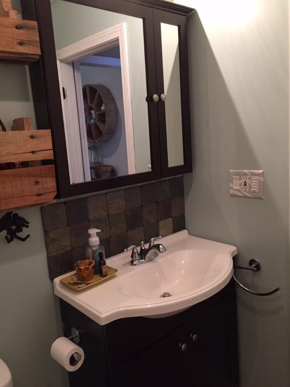 31 McDougal Road Hermon, ME 04401 - Photo 25 of 35 Bathroom