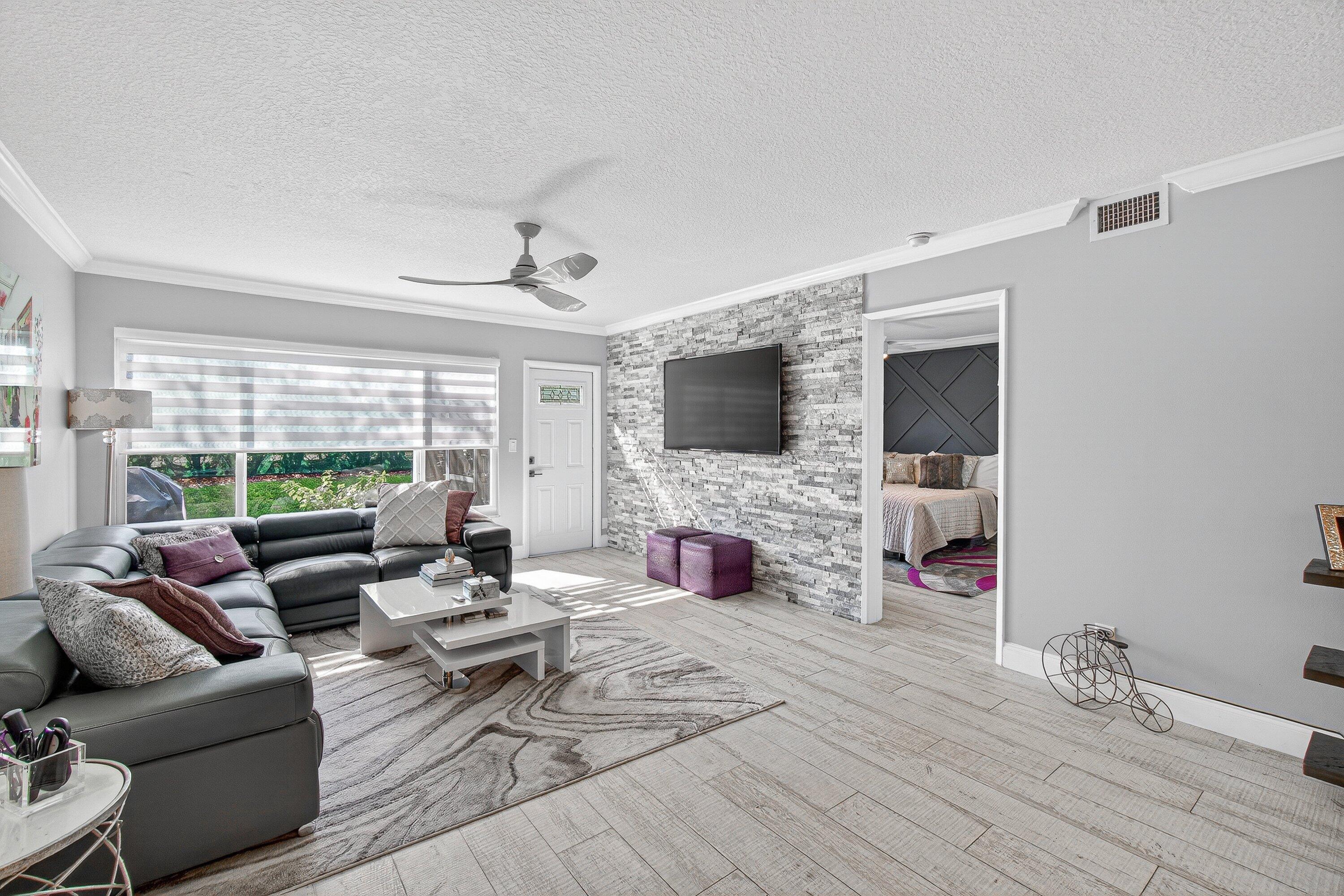 9200 Fairbanks Lane, Unit 1 Boca Raton, FL 33496 - Photo 12 of 32 014-9200FairbanksLane-1-BocaRaton-FL-334