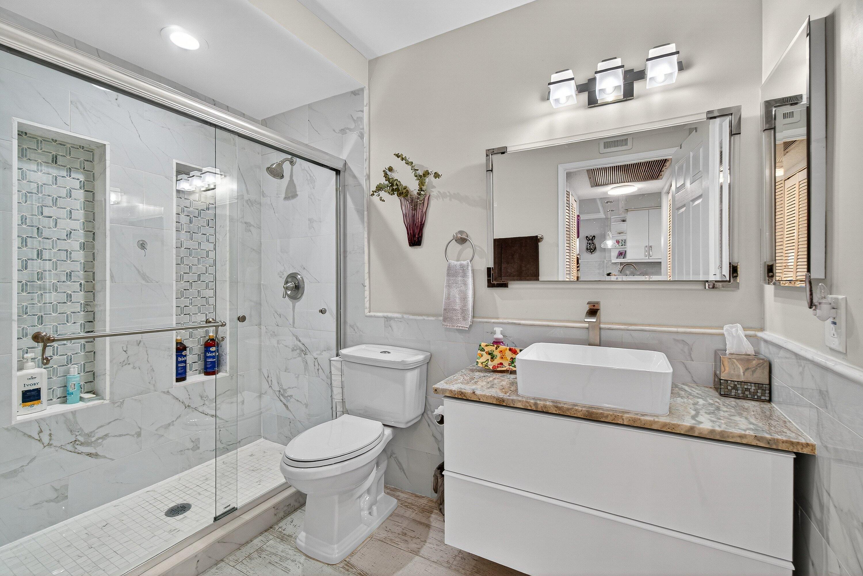 9200 Fairbanks Lane, Unit 1 Boca Raton, FL 33496 - Photo 16 of 32 018-9200FairbanksLane-1-BocaRaton-FL-334