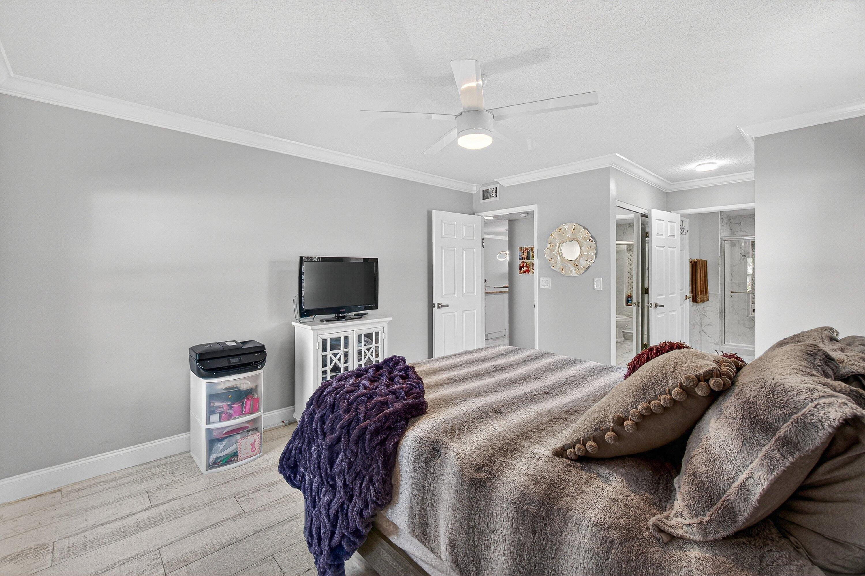 9200 Fairbanks Lane, Unit 1 Boca Raton, FL 33496 - Photo 18 of 32 020-9200FairbanksLane-1-BocaRaton-FL-334