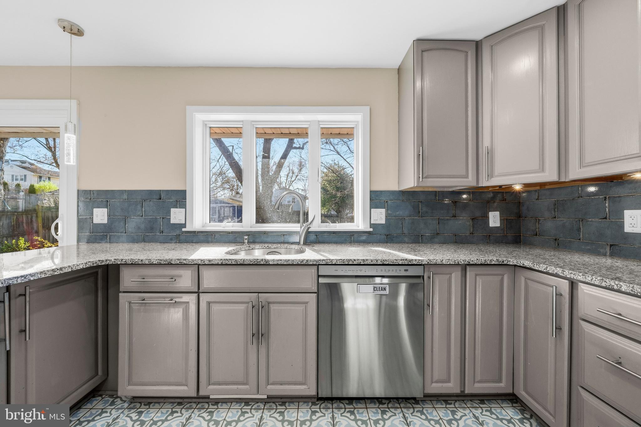 5404 Nutting Drive Springfield, VA 22151 - Photo 12 of 42