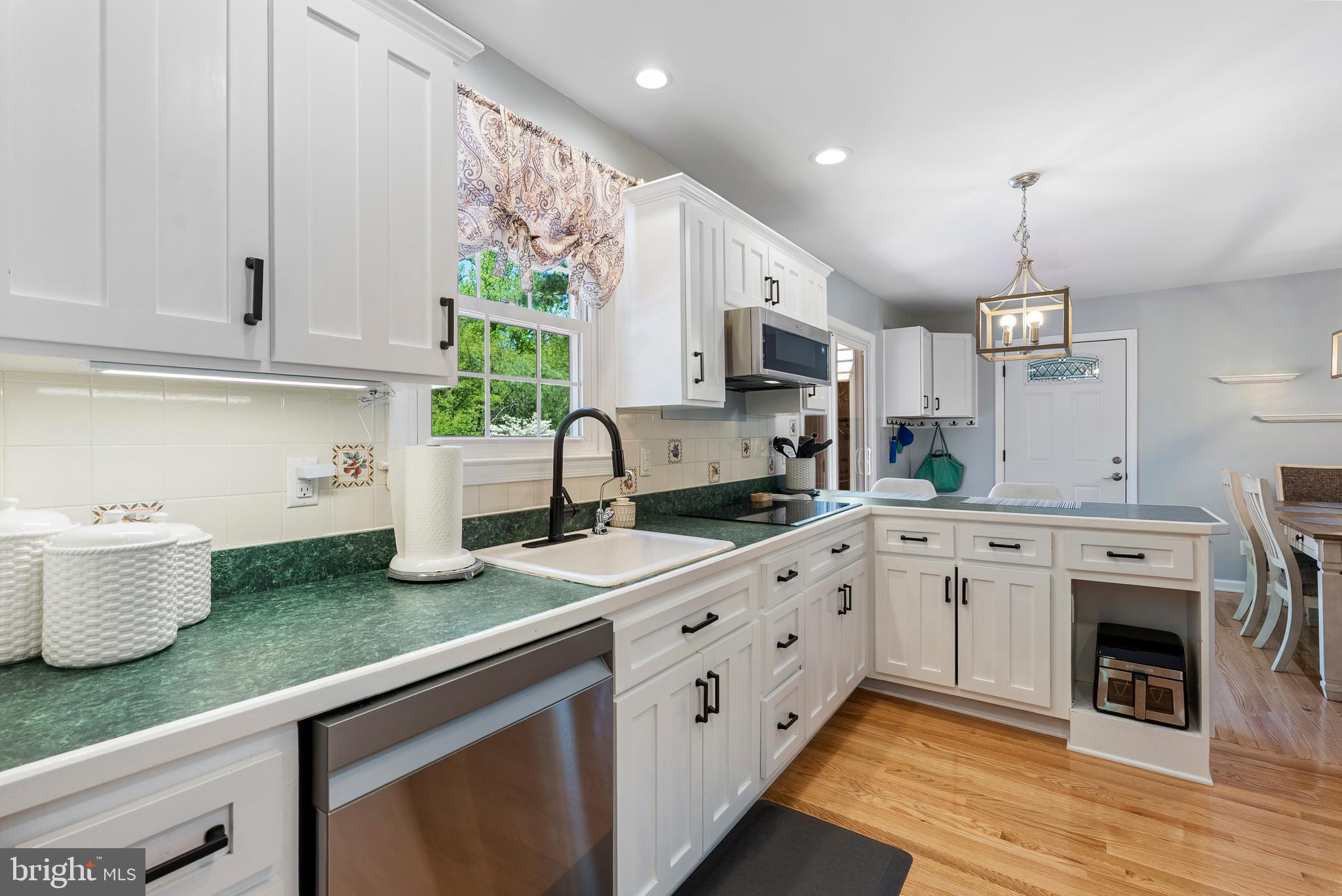 13716 Princess Anne Way Phoenix, MD 21131 - Photo 12 of 54