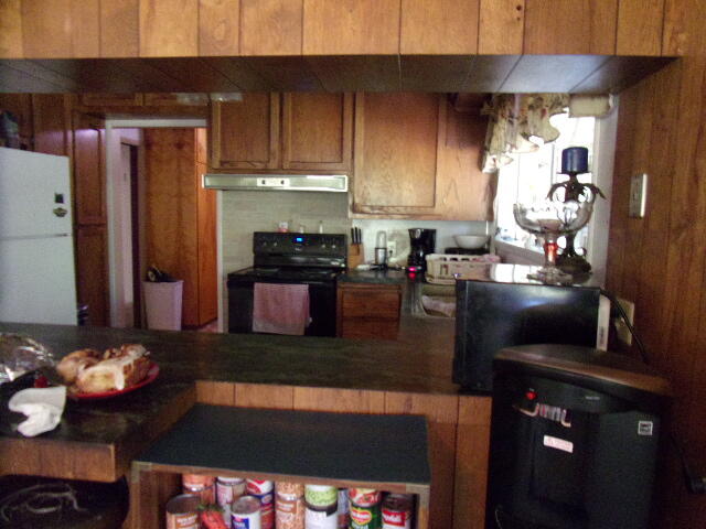 16880 Ford Road Rogue River, OR 97537 - Photo 15 of 37 kitchen 2