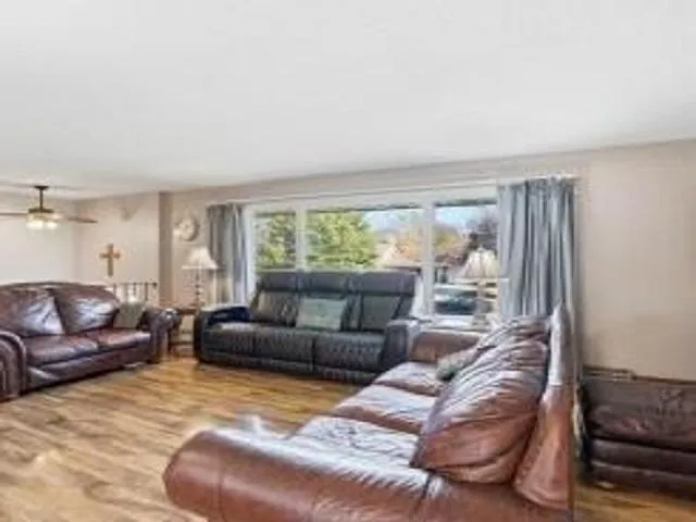 $315,000 | 417 South Park Lane, Le Sueur, MN 56058