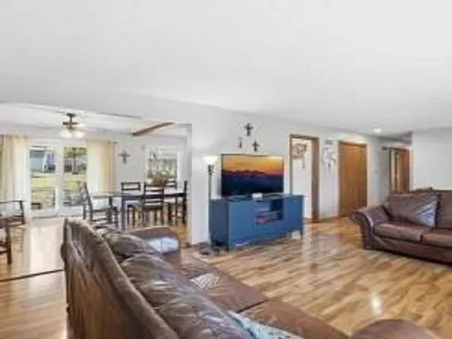 $315,000 | 417 South Park Lane, Le Sueur, MN 56058