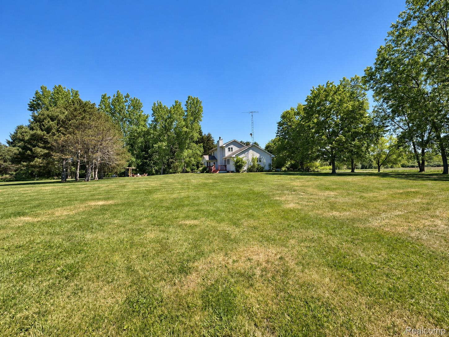 4489 North Oak Road Davison, MI 48423 - Photo 69 of 94 12.jpg