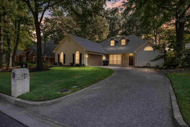 $369,000 | 3606 Trailwood Court, Tyler, TX 75707