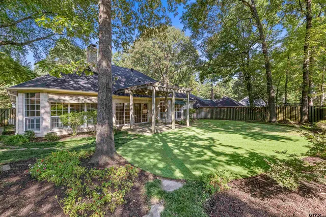 $369,000 | 3606 Trailwood Court, Tyler, TX 75707