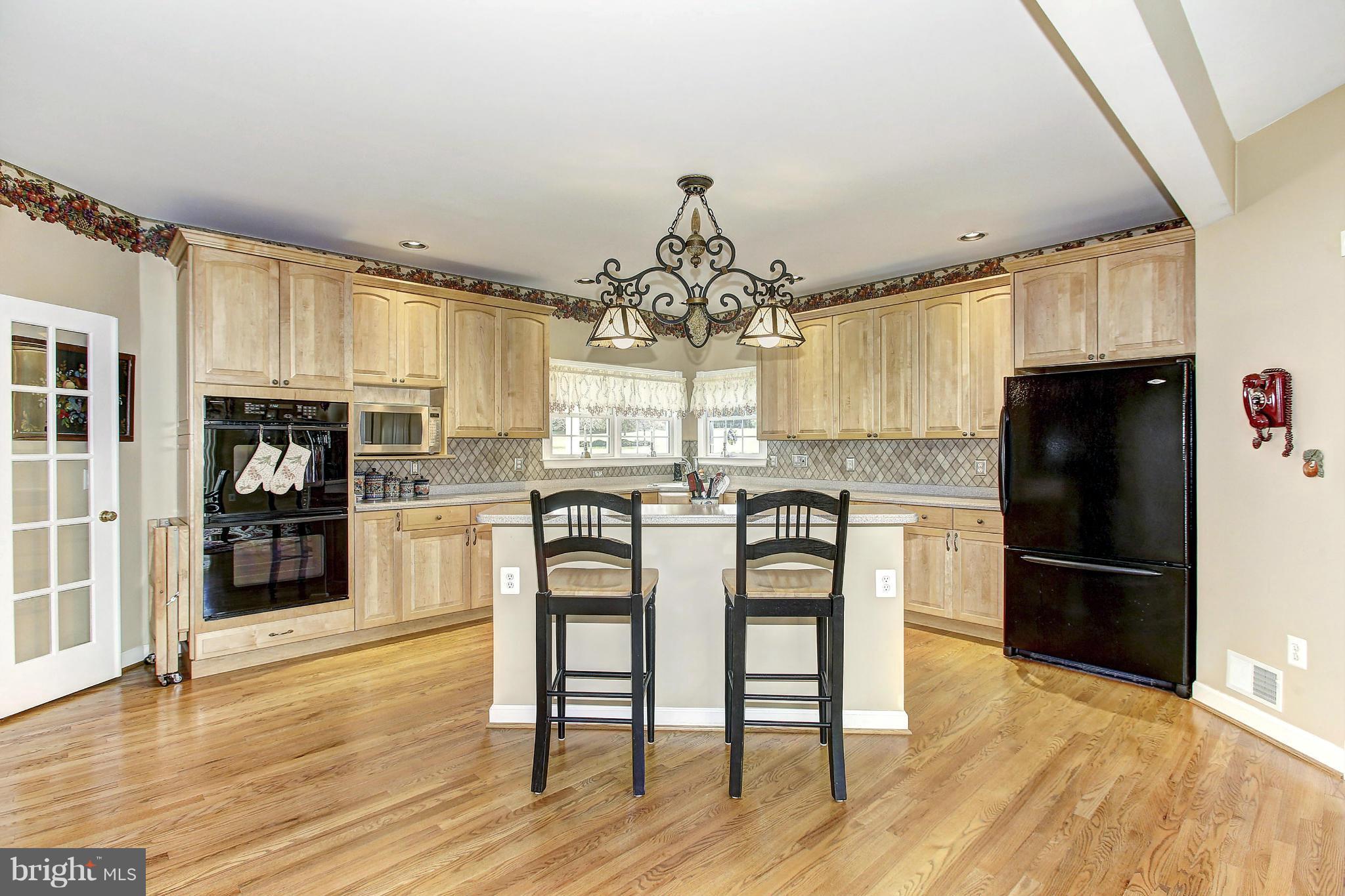 12435 Frederick Road West Friendship, MD 21794 - Photo 11 of 30 Kitchen