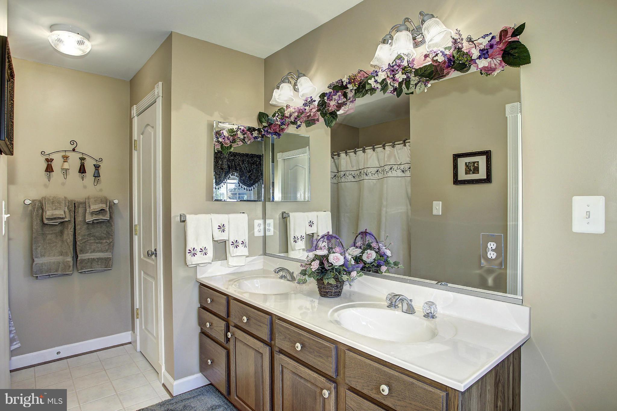 12435 Frederick Road West Friendship, MD 21794 - Photo 21 of 30 Bath